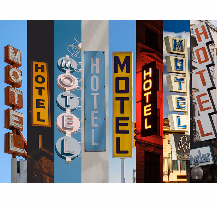 Bedroom blind with hotel-style signage - TenStickers