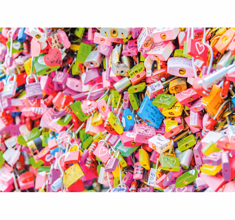 Colorful Locks love wall mural - TenStickers