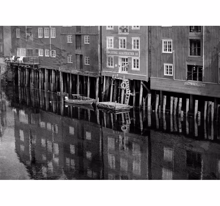 Trondheim city night boats wall mural - TenStickers