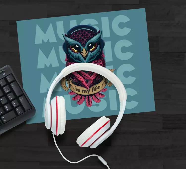 Owl listening to music original mouse pad - TenStickers