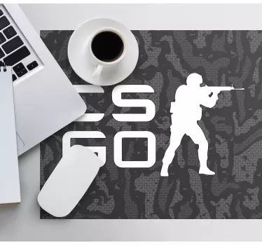 Gaming mouse pad with silhouette shooter design - TenStickers