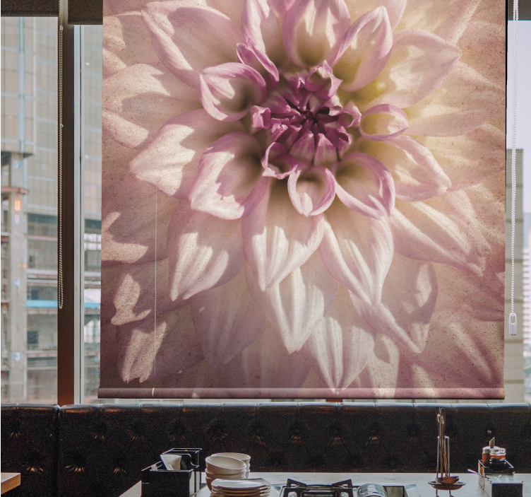 Delicate bloom blind flowers - TenStickers