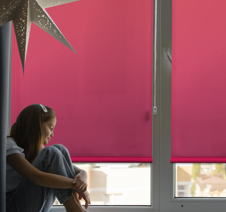 Intense Pink Colour blackout roller blind - TenStickers