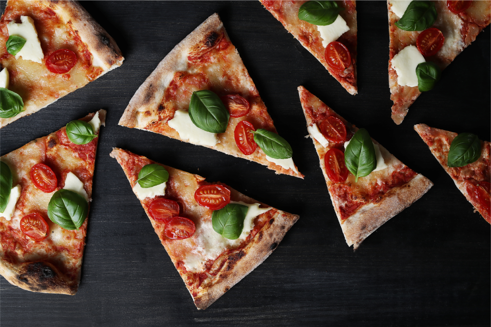 Sliced pizza arrangement restaurant placemats - TenStickers