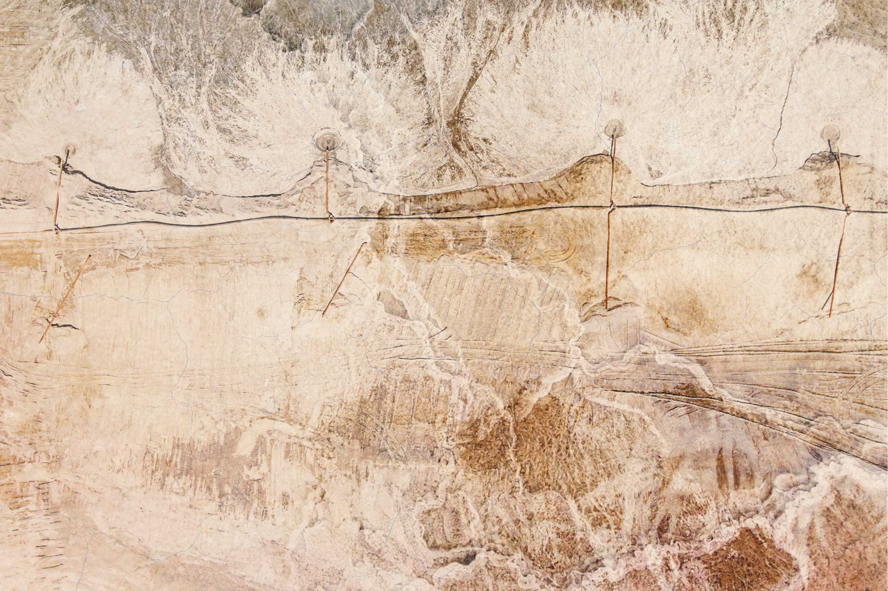 Textured placemats with organic timber finish - TenStickers