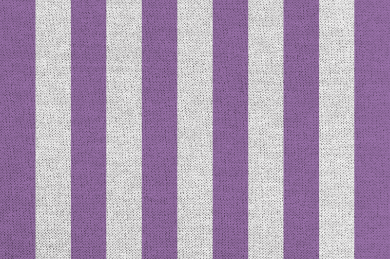Textured placemats in purple striped surface - TenStickers