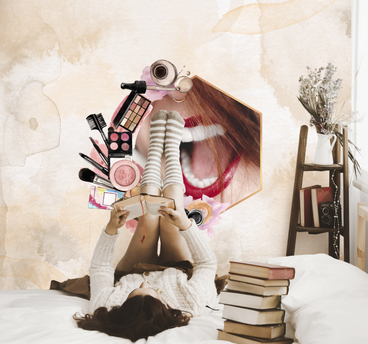 Fashionable Beauty Essentials wall mural text - TenStickers