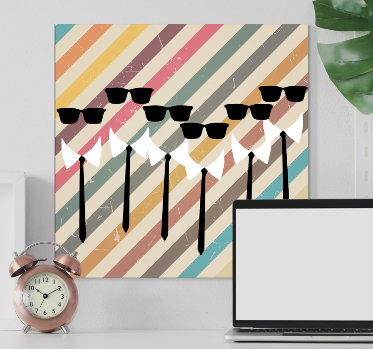 Floral canvas wall art with chic sunglass figures - TenStickers
