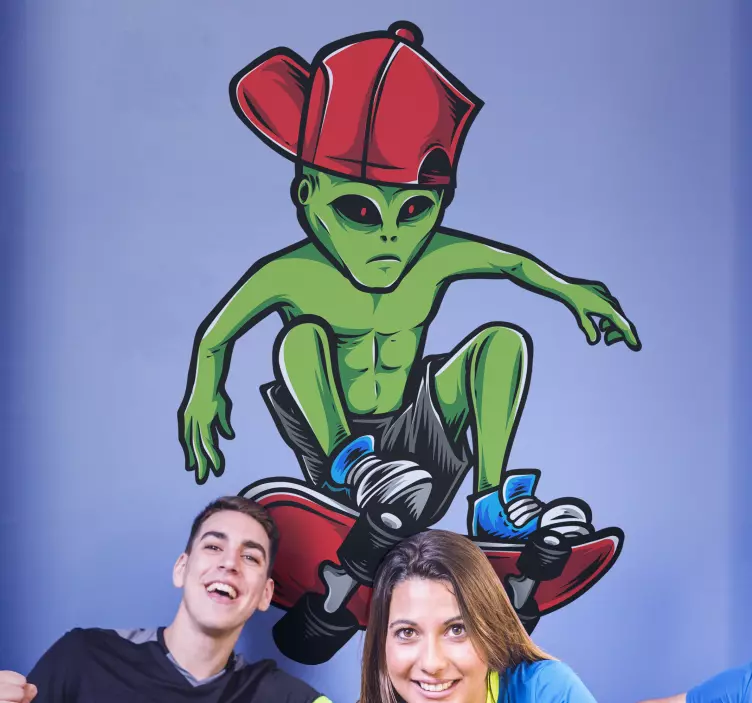 Alien on skateboard extreme sports decal - TenStickers