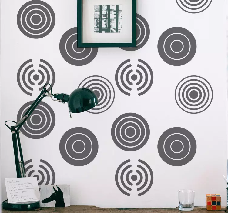 Concentric circles wall sticker - TenStickers
