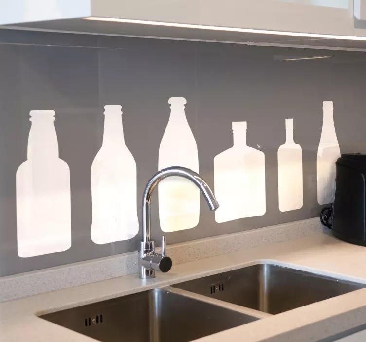 Different silhouettes bottles kitchen decal - TenStickers