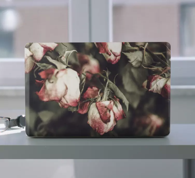 Dried roses with leaves laptop skins - TenStickers