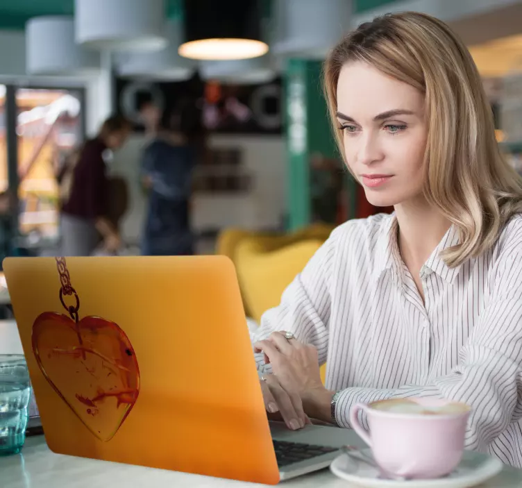 Laptop skin heart pendant charm - TenStickers