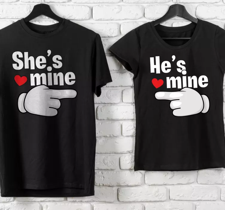 She is mine she is mine text matching couple t shirt - TenStickers