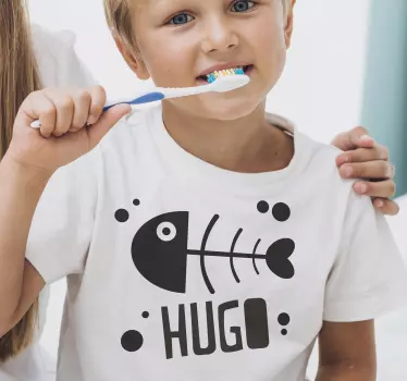 Kids t-shirt with playful fish design - TenStickers