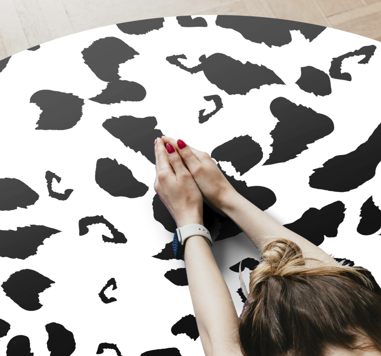 Black and white giraffe spots animal print vinyl carpet - TenStickers
