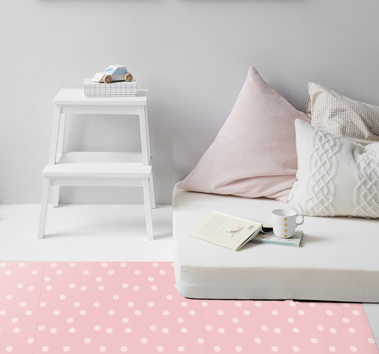 Pink polka dots nursery vinyl carpet - TenStickers