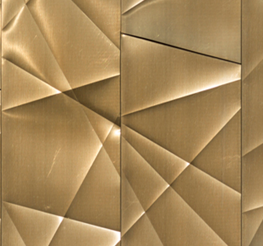 Office vinyl carpet 3d golden polygon design - TenStickers