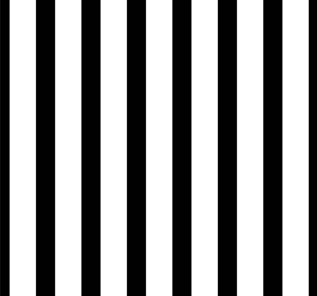 Outdoor vinyl carpet in classic black and white stripes - TenStickers